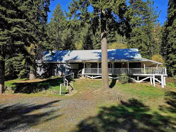 4067 Grangemont Rd, Orofino, ID 83544