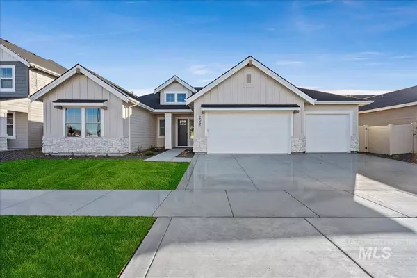 2541 E Sawtelle Peak St, Meridian, ID 83642