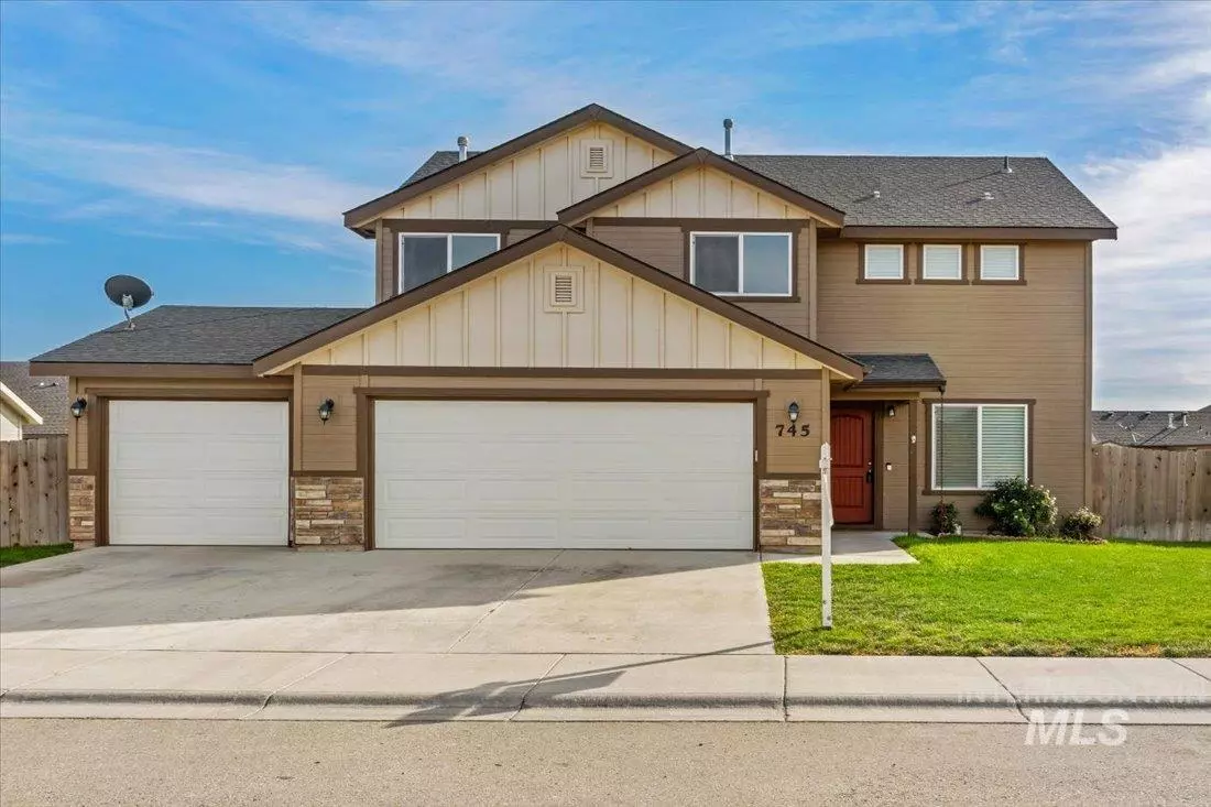 Mountain Home, ID 83647-5015,745 SW Huebert St