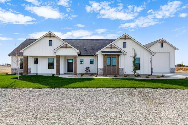 9265 Tula Dr, Middleton, ID 83644