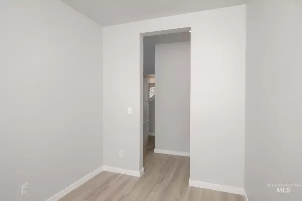 Boise, ID 83714,8577 N Froman Ave