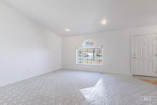 Ammon, ID 83406,2912 Oakhaven Circle