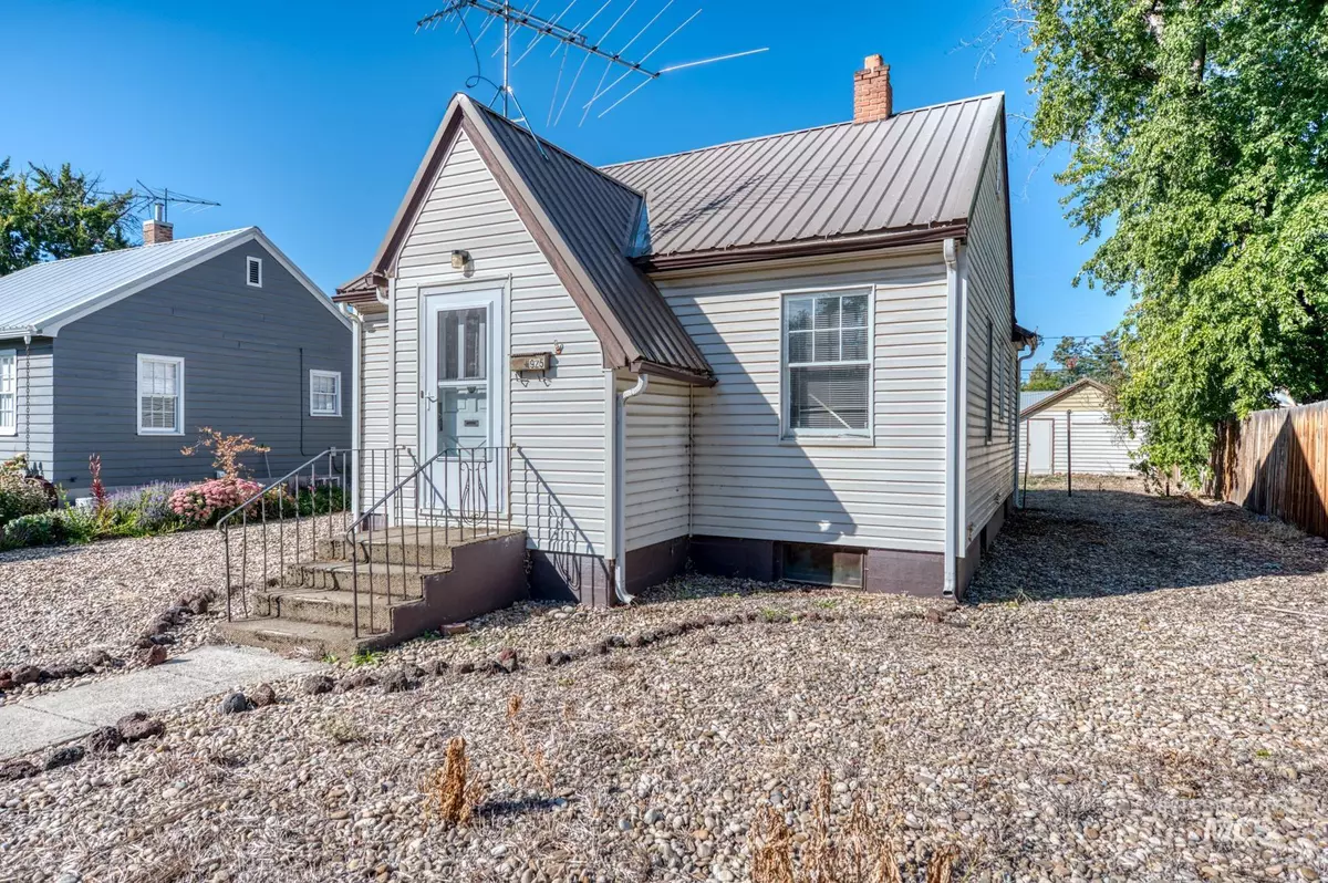 Weiser, ID 83672,925 W 2nd Street