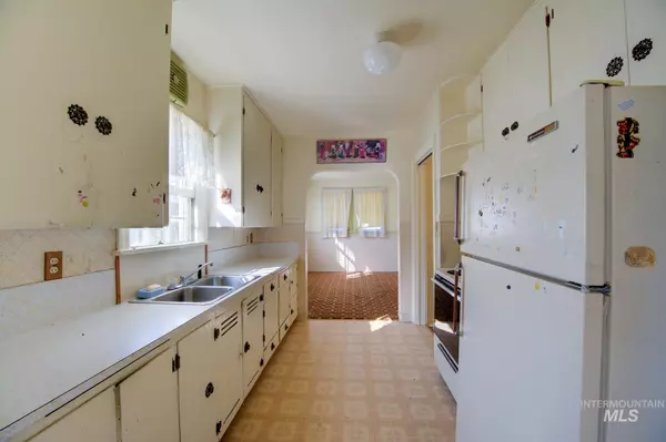 Weiser, ID 83672,925 W 2nd Street