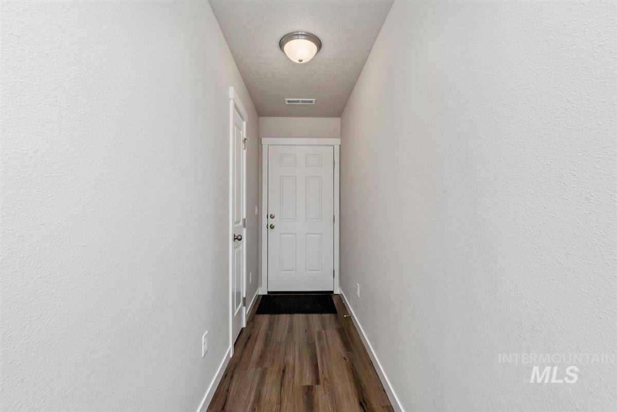 Nampa, ID 83687,10447 Rockaway Ridge St