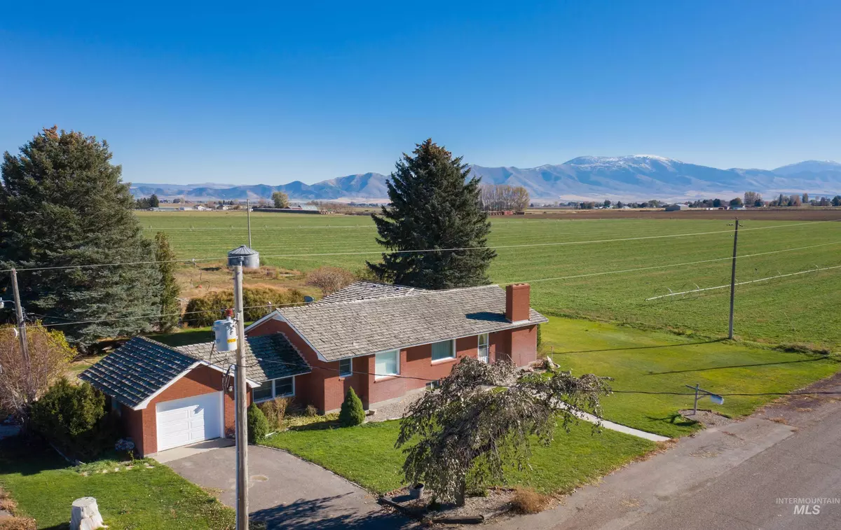 Burley, ID 83318,327 S 50 W