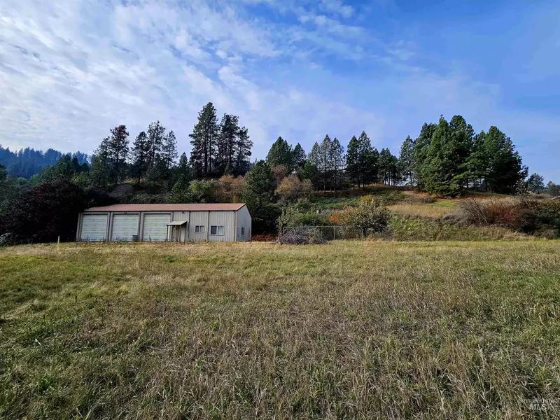 36415 Woodhaven Ln., Lenore, ID 83541