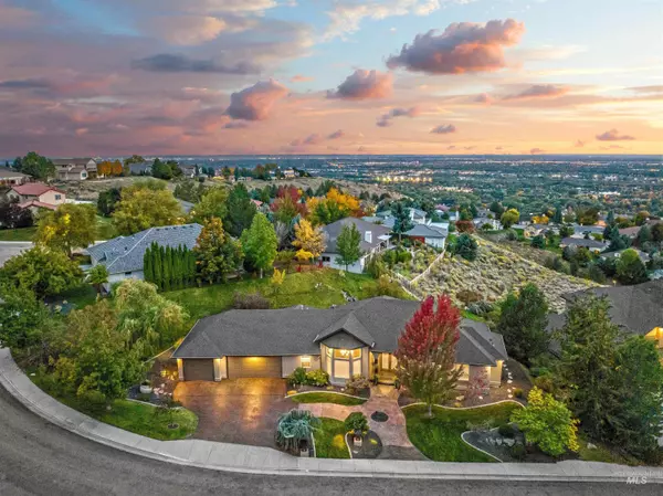 3973 W Quail Hill Ct, Boise, ID 83703