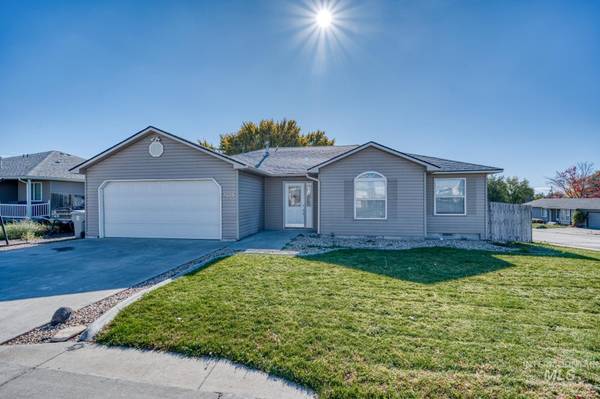 1225 E 19th N Street,  Mountain Home,  ID 83647