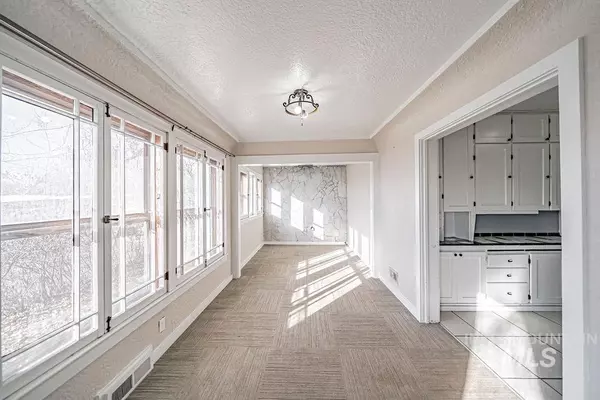 Arco, ID 83213,411 E Grand Ave