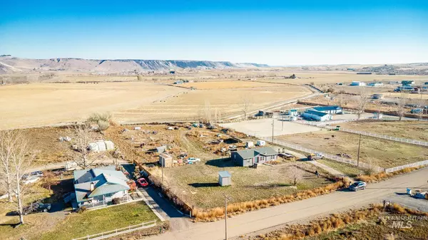 Melba, ID 83641,9384 Wright Rd.
