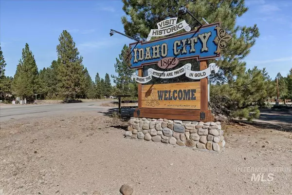 Idaho City, ID 83631,206 Lainey Ln.