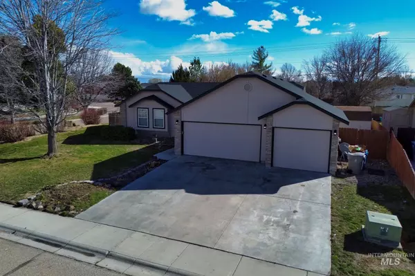 513 Seasons Ct, Nampa, ID 83686