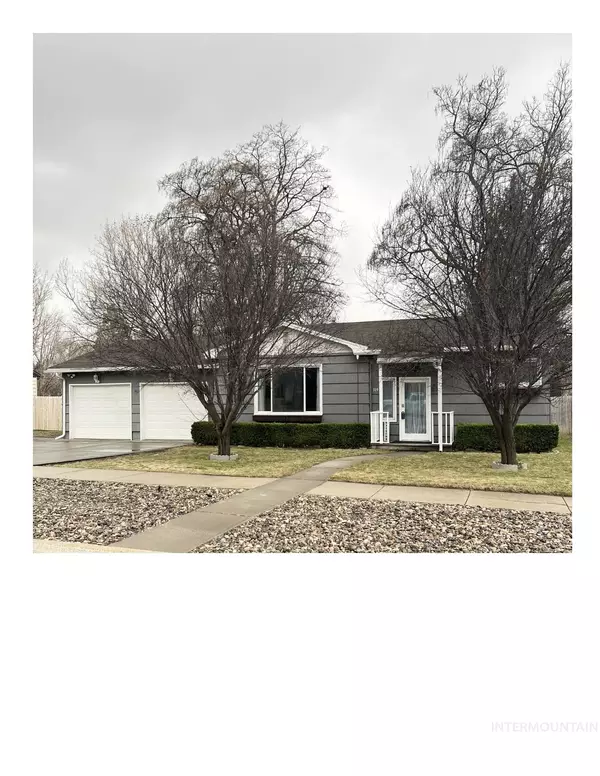 319 7th Ave E, Jerome, ID 83338