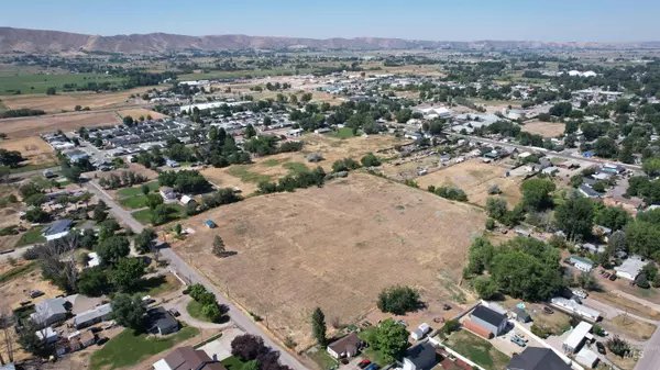 Emmett, ID 83617,921 S Moffatt