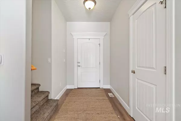 Meridian, ID 83646-4670,1971 W Marten Creek Dr