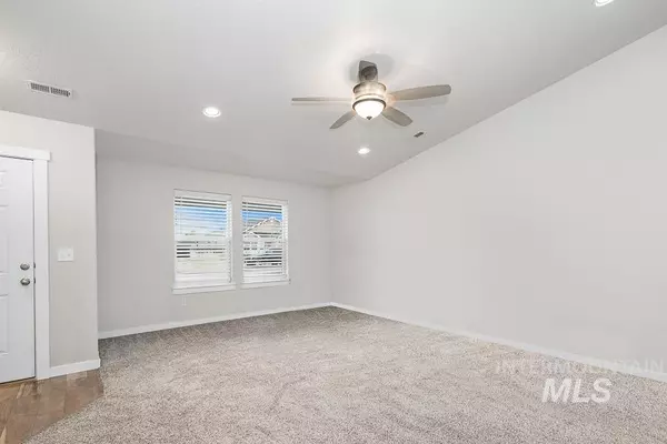 Nampa, ID 83651,49 N Zion Park Dr