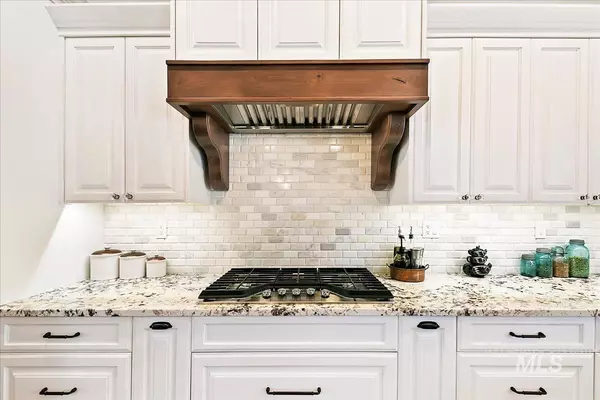 Hammett, ID 83627,392 S Elliott Drive