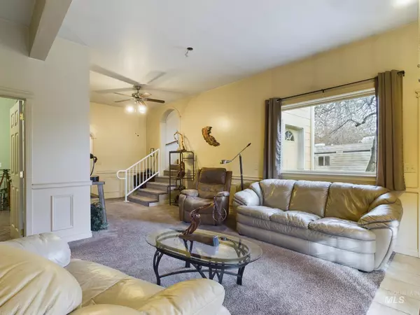 Kooskia, ID 83539,123 Hawthorn Lane