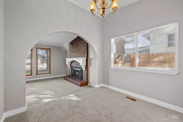 Boise, ID 83706,3965 S Constitution Way