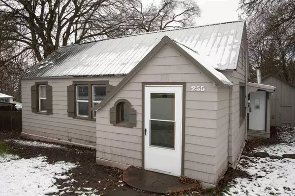 255 N Laurel St, Genesee, ID 83832