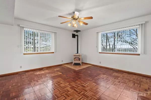 Fruitland, ID 83619-0000,4945 Canal Lane