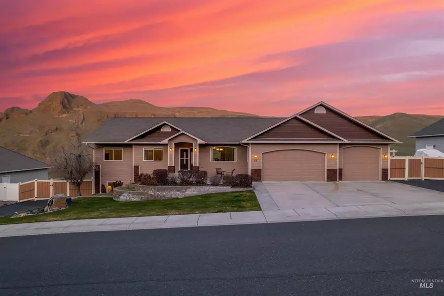 45 Riverpoint Drive, Asotin, WA 99402
