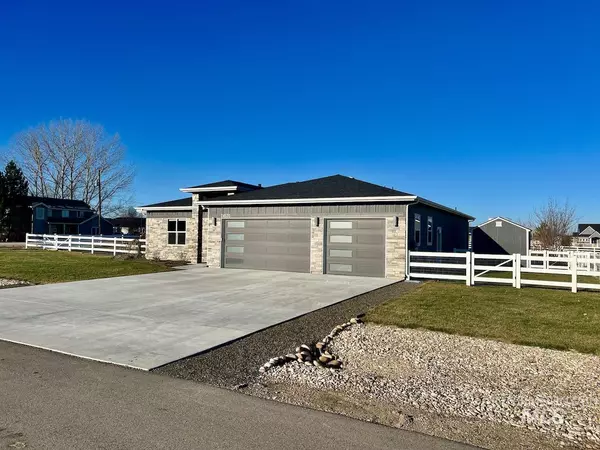 Middleton, ID 83644,24535 Redwing St