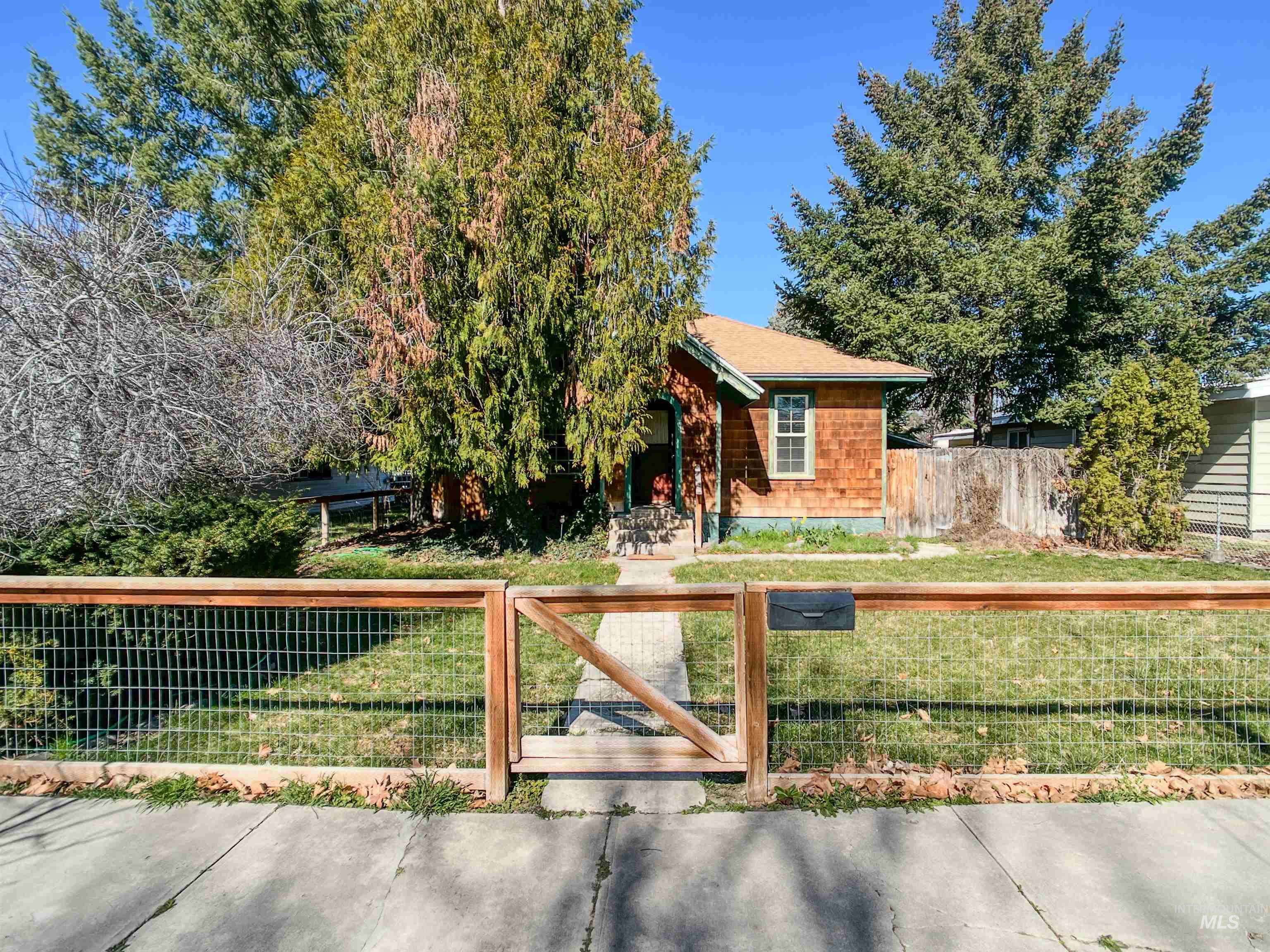 Nampa, ID 83651,419 9th Ave South