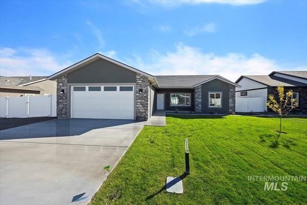 1417 Zephlyn St,  Twin Falls,  ID 83301