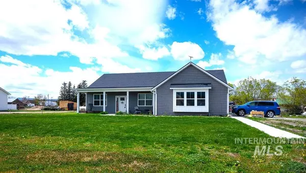 275 N Wilson St, Oakley, ID 83346-8727