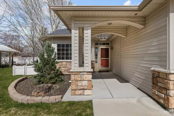 Eagle, ID 83616,308 S Golden Eagle Lane