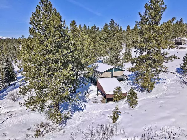 Cascade, ID 83611,326 Lone Pine Drive