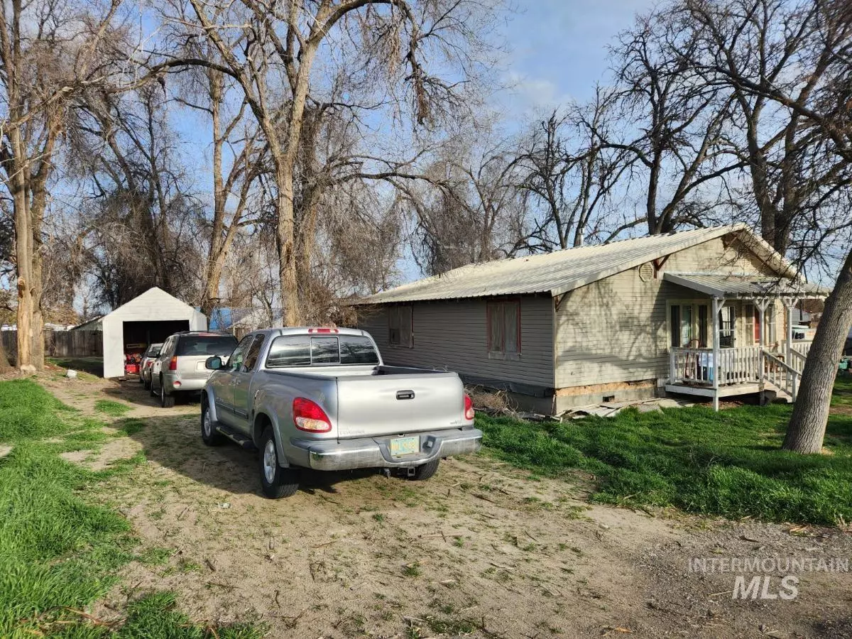 Adrian, OR 97901,509 3rd St