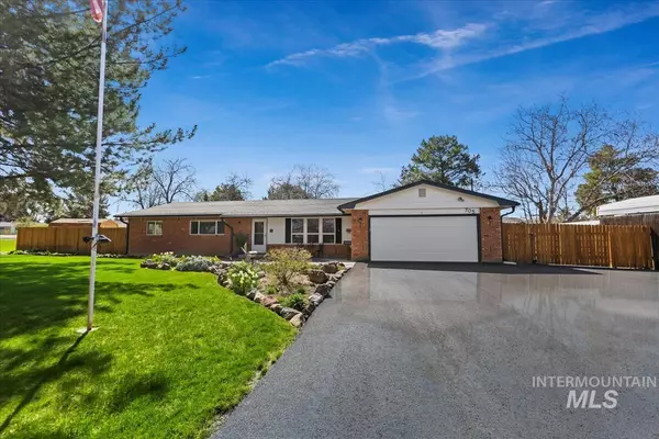 Nampa, ID 83686,705 Lindenwood Drive