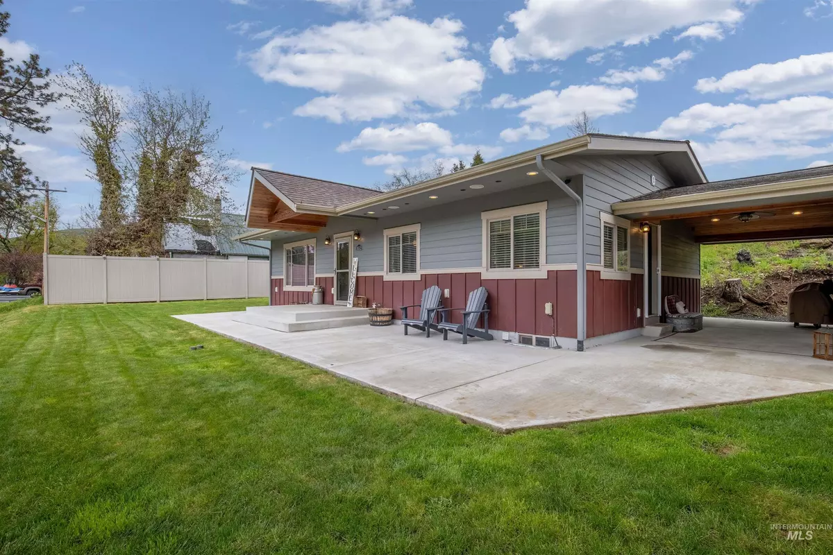 Lenore, ID 83541-0000,19512 Honeysuckle Lane