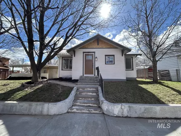 1526 Idaho Ave, Idaho Falls, ID 83402