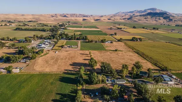 Emmett, ID 83617,402 Skyview Lane