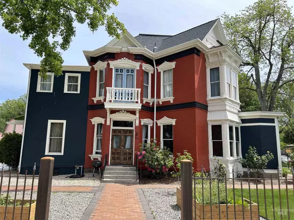 Boise, ID 83702,722 W Franklin Street