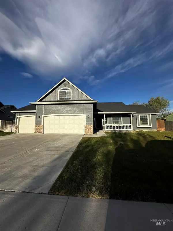 Mountain Home, ID 83647-3809,1322 N 14th E