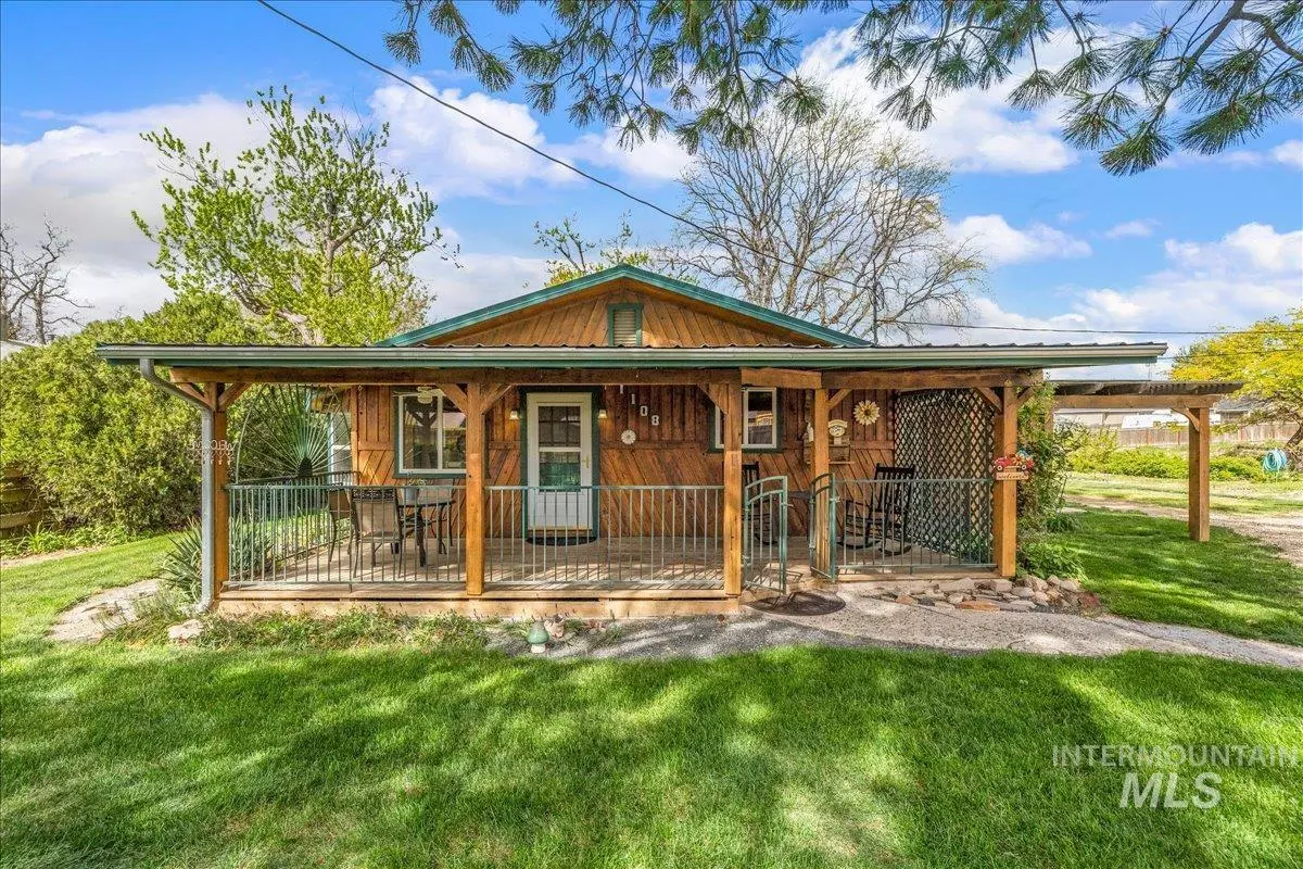 Parma, ID 83660,1108 N A St