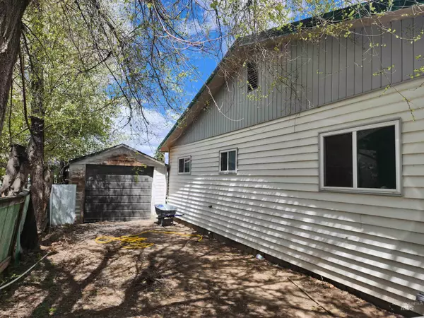 Kimberly, ID 83341,208 Teater St