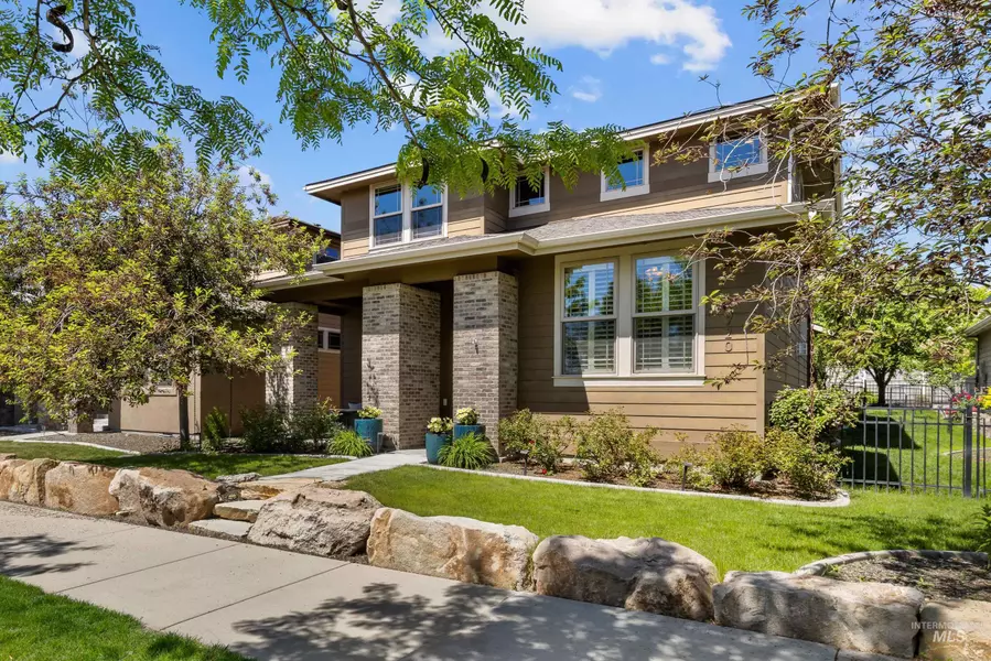 2720 S Palmatier Way, Boise, ID 83716