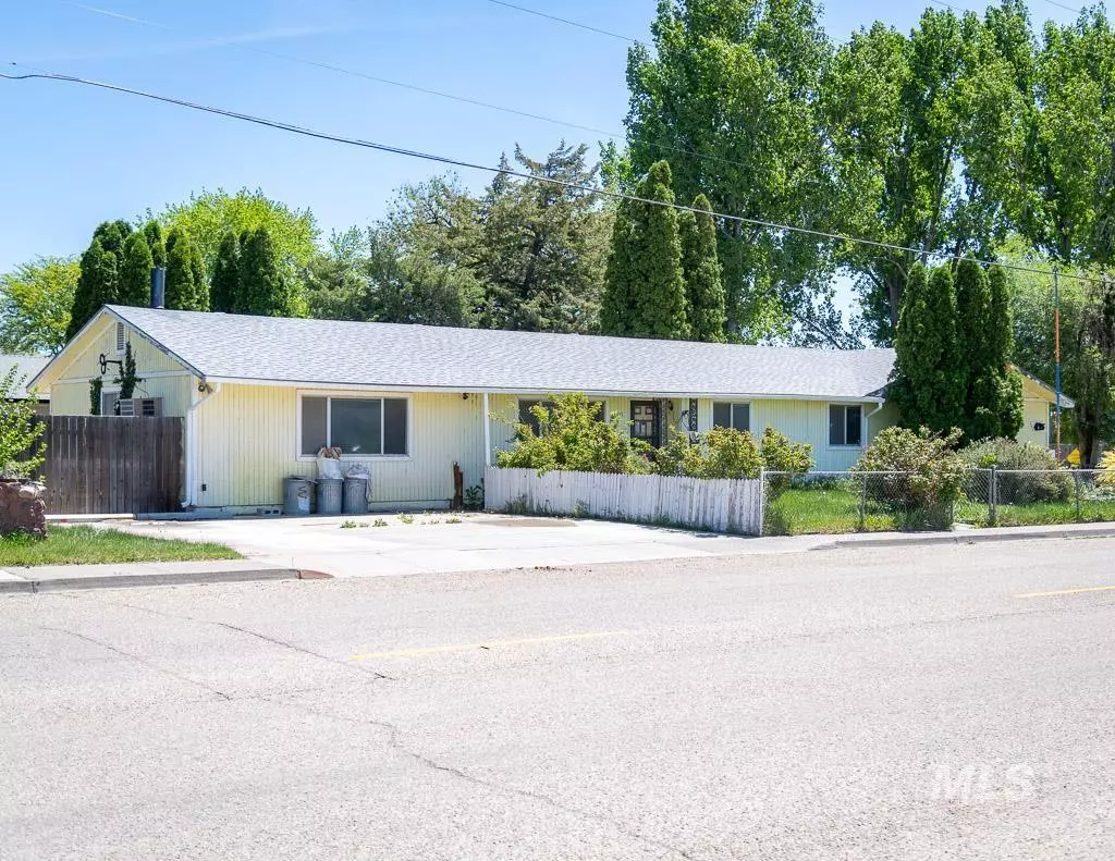 Mountain Home, ID 83647-2557,435 N Haskett Street