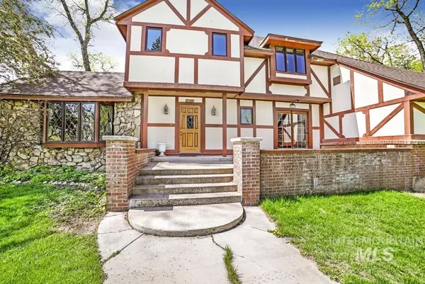 Albion, ID 83311,1017 E 1000 S