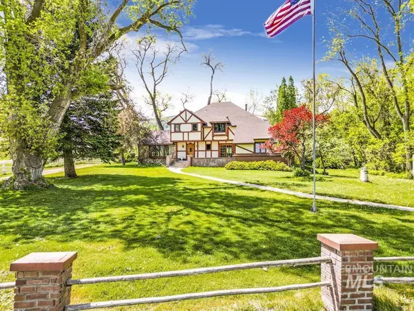 Albion, ID 83311,1017 E 1000 S