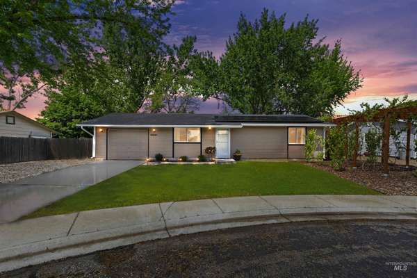 2531 N Armstrong Pl,  Boise,  ID 83704-5471