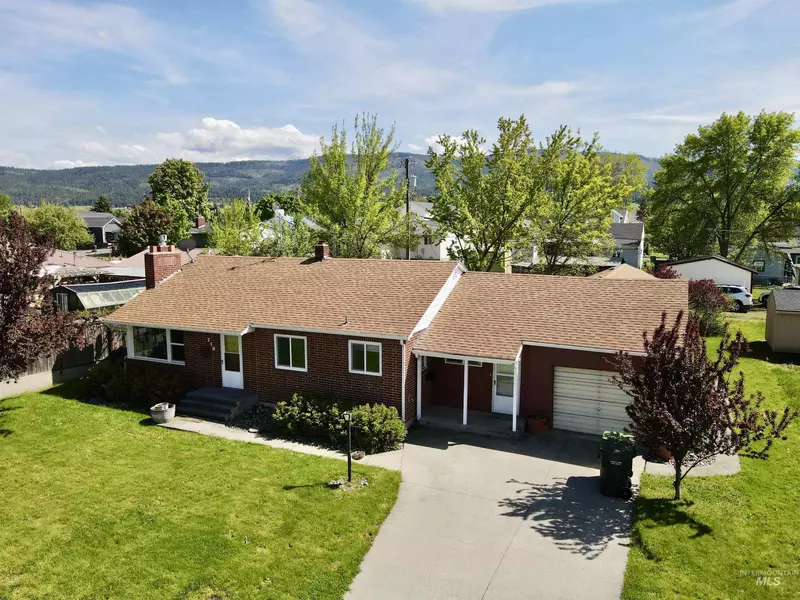 210 E S 5th Street, Grangeville, ID 83530