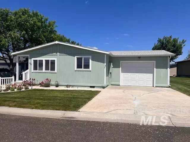 910 Moonglo Rd, Buhl, ID 83316