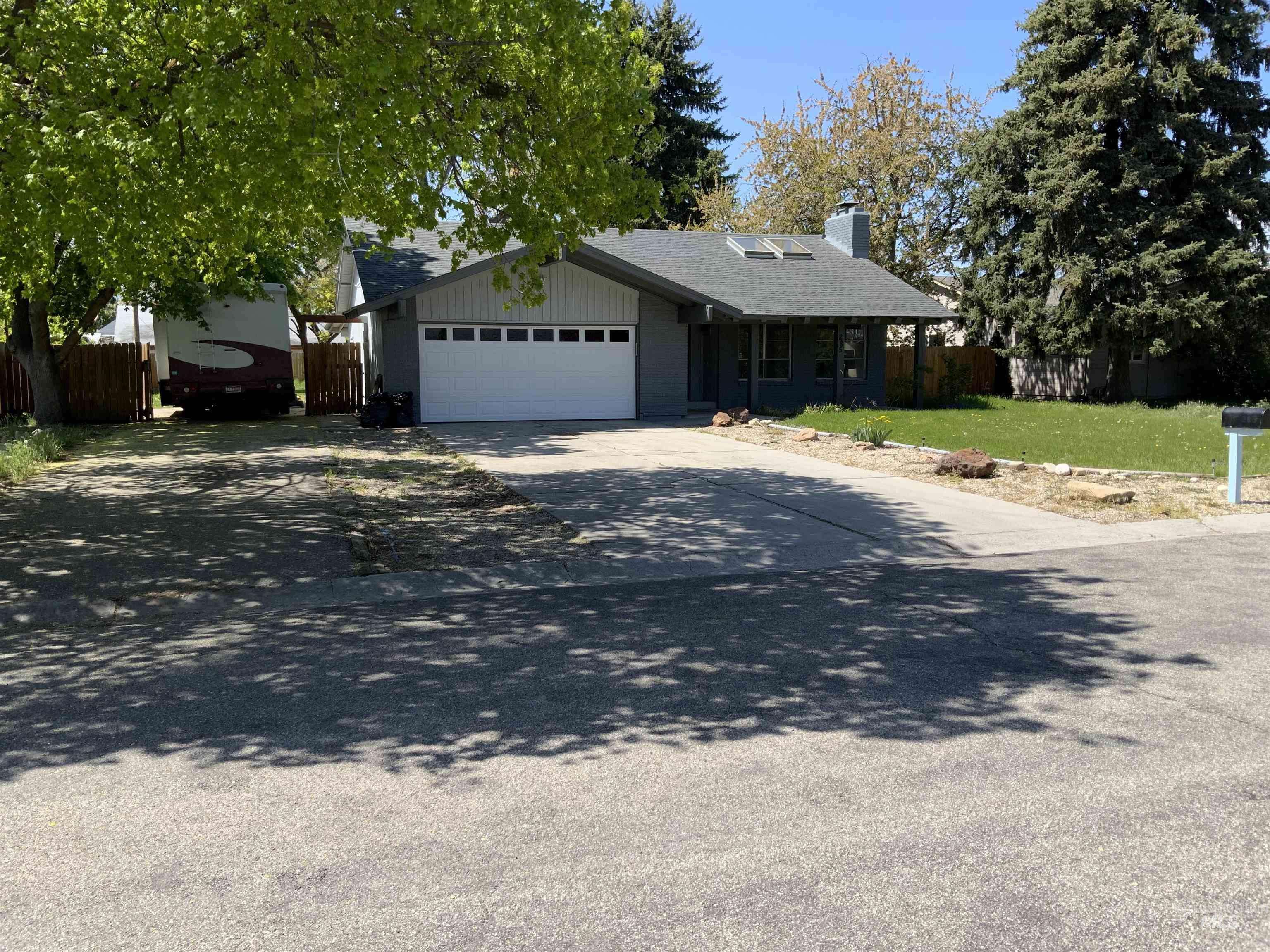 285 N 1st Street, Eagle, ID 83616